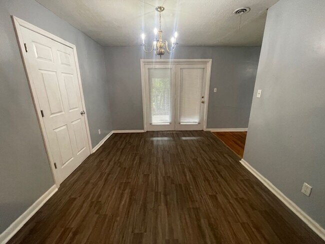 Foto del edificio - 1414 Springview Dr