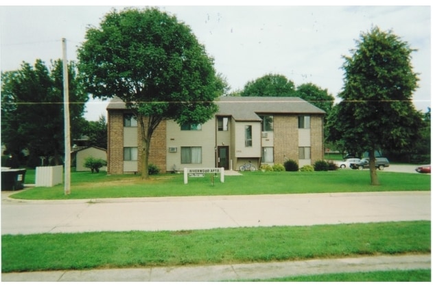 Building Photo - Riverwood Apartments