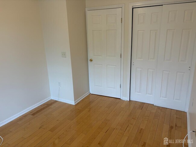 Building Photo - 6 Lackland Ave