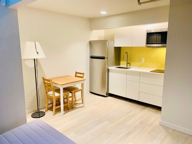 Foto del edificio - 4300 Horton St