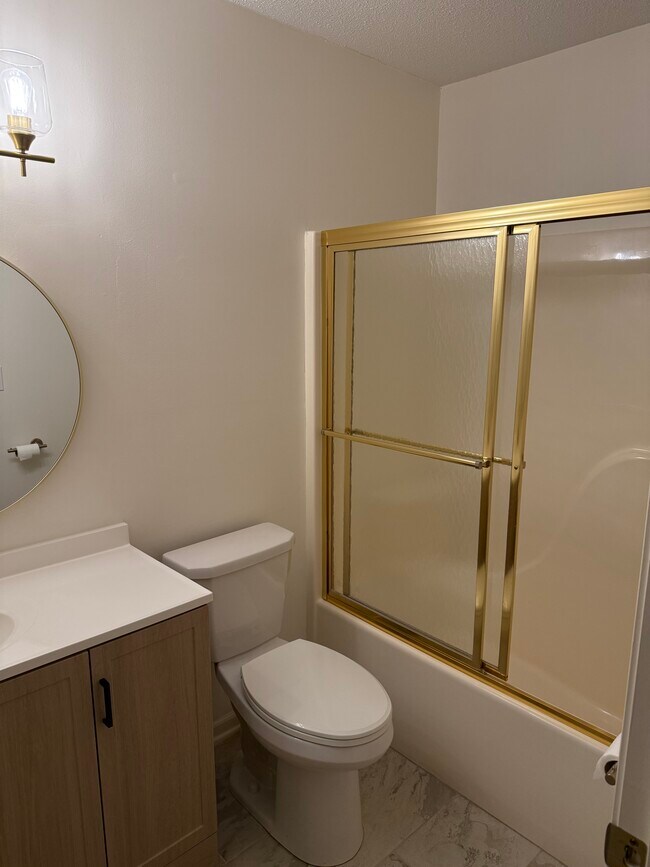 Foto del edificio - 1109 Chadwick Dr