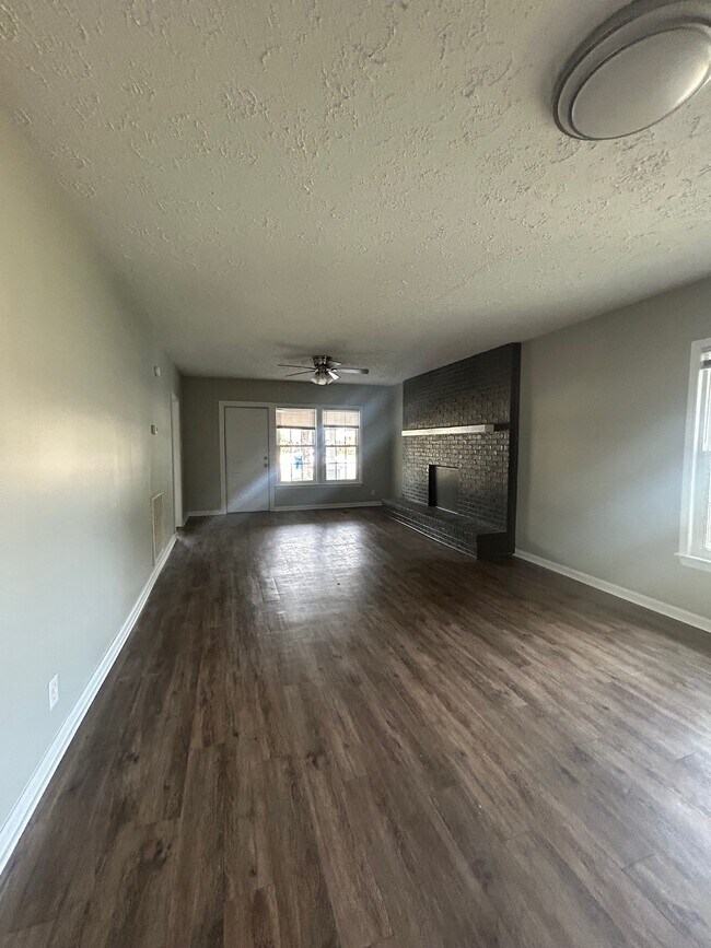 Foto del edificio - 2201 4th Ave