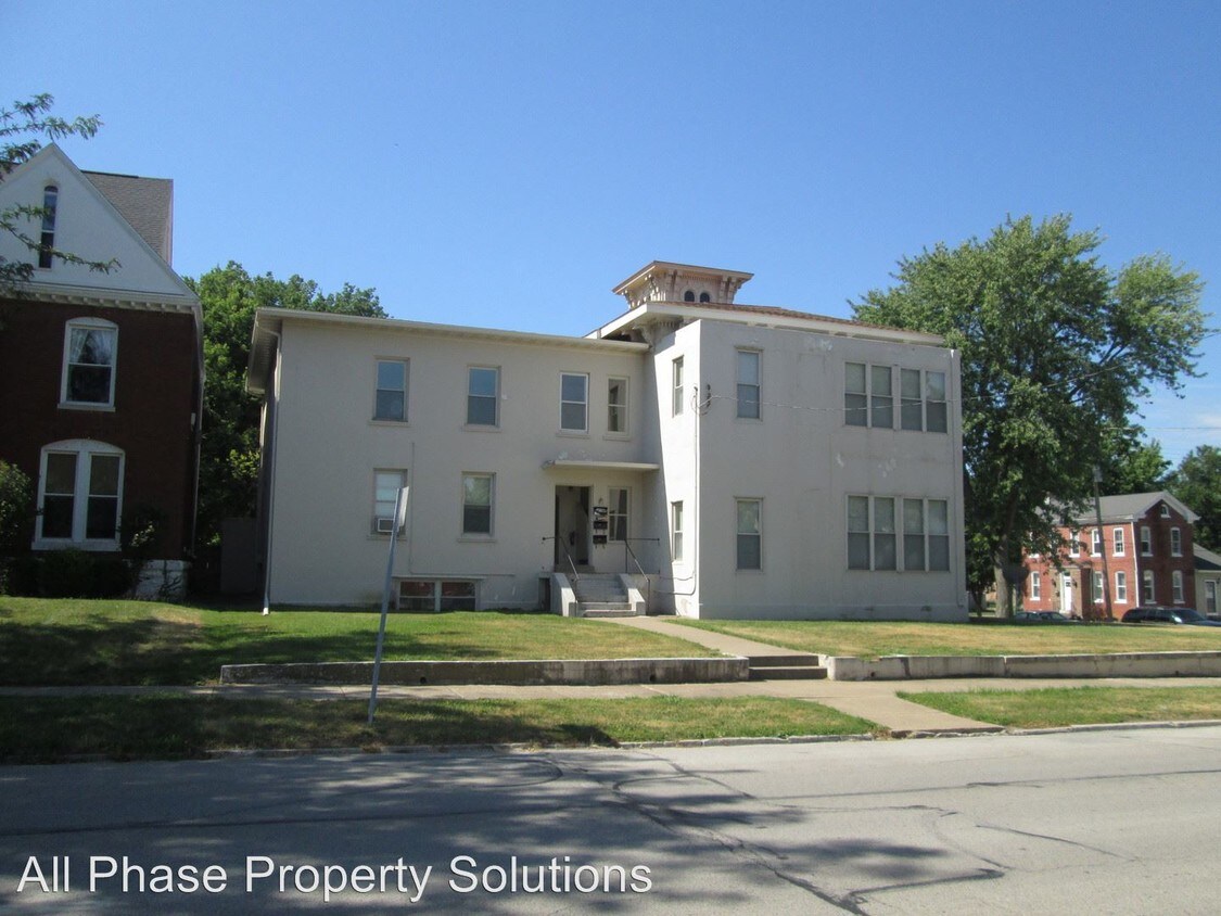 Primary Photo - 1400 Vermont St