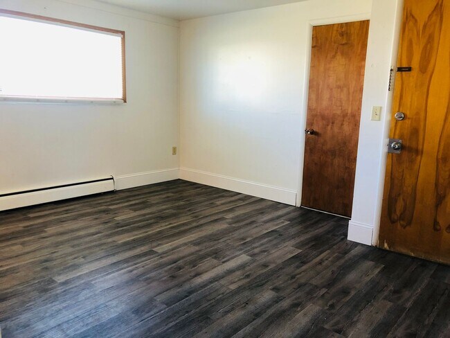 Foto del edificio - 605 4th St NE