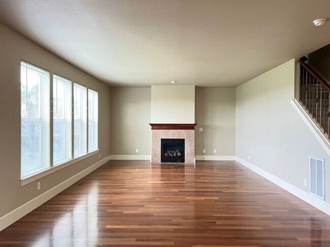 Foto del edificio - 2710 Eagles Eye Ave NW