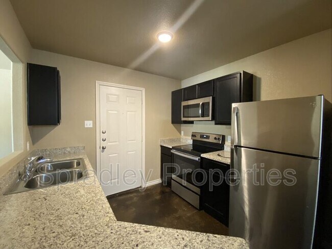 Foto del edificio - 1539 Brazos Rd