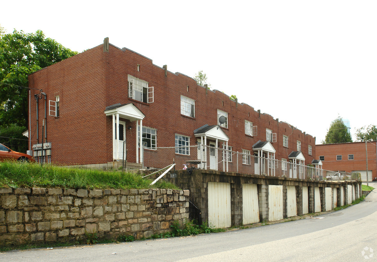 Primary Photo - 201 Lewis St