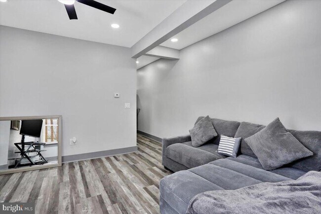 Foto del edificio - 553 Wunder St