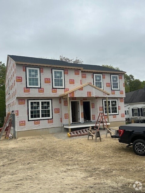 Building Photo - 51 School St
