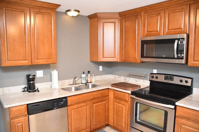 Foto del edificio - 2 Bedroom 1.5 Bath University Place Condo ...