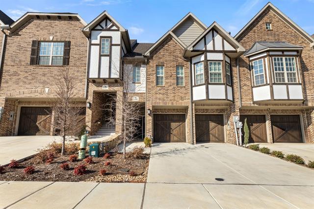 Building Photo - 2205 Southwick Dr