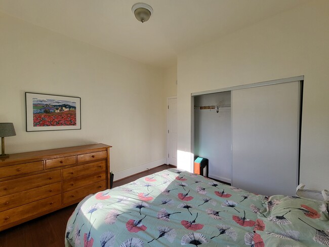 Foto del edificio - 2117 West St