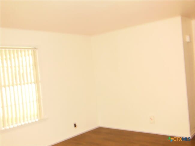 Building Photo - 1022 Clover Cir