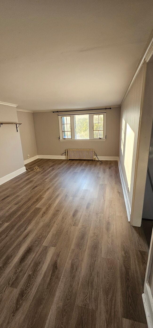 Living room - 19 Village Dr