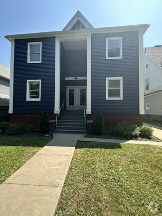 Building Photo - 35 Norwood Ave