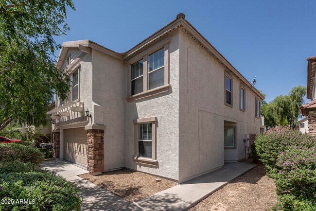 Foto del edificio - 6018 N Florence Ave