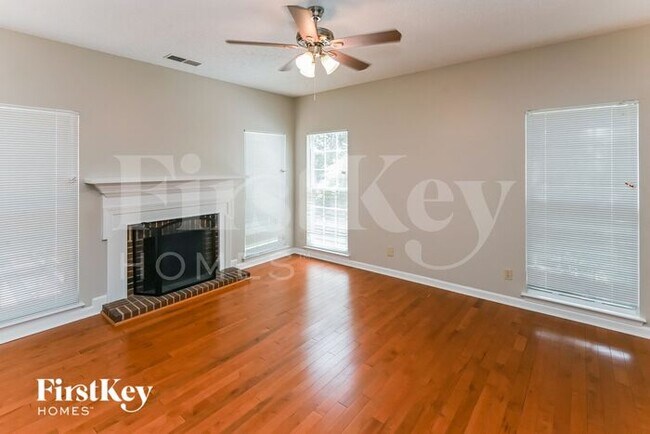 Foto del edificio - 2603 Yarrow Rd