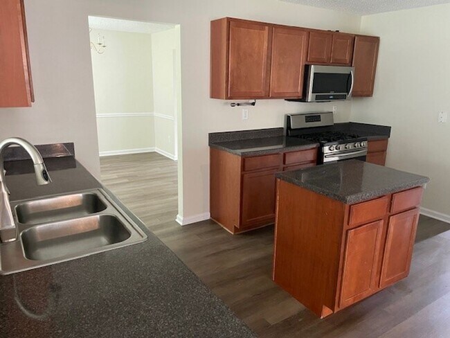 Foto del edificio - 1995 Winding Crossing Trl: 4BR, 3.5BA Home...