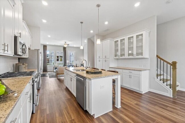 Foto del edificio - 3306 Cherry Grv Ln