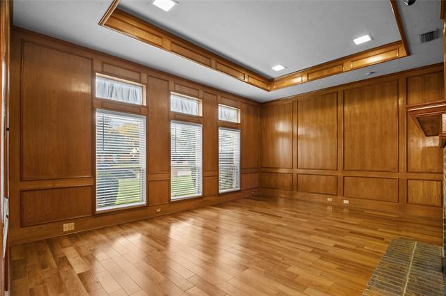 Foto del edificio - 2417 La Vida Pl