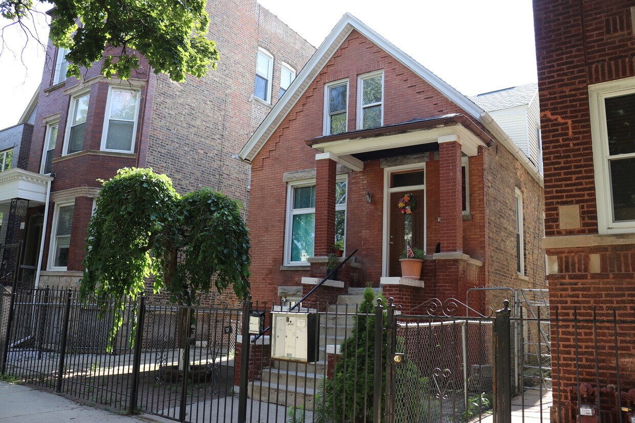 Primary Photo - 1910 N Keystone Ave