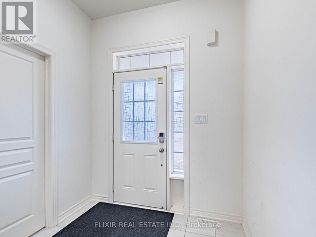 Building Photo - 94 Truro Cir