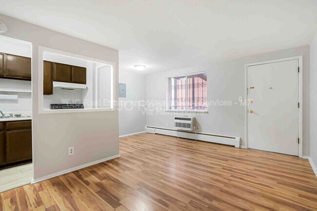 Foto del edificio - 27 S Sherman St