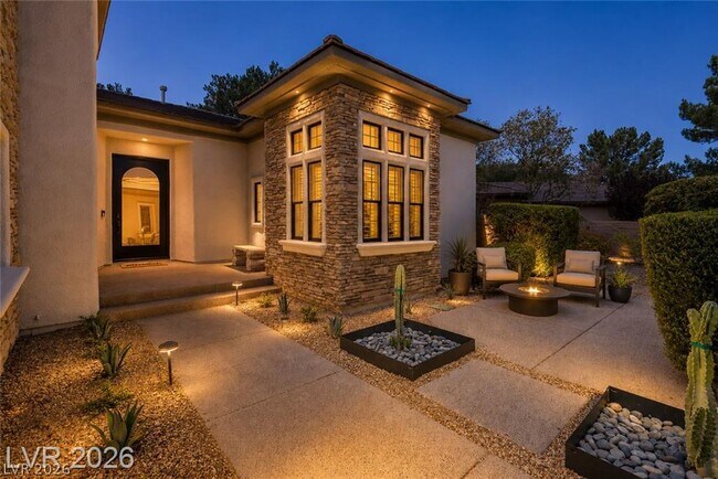 Building Photo - 29 Desert Highlands Dr