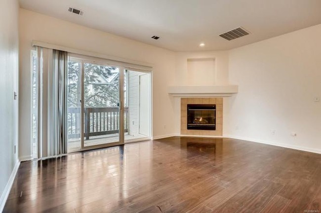 living room - 7409 S Alkire St