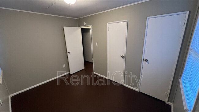 Building Photo - 3574 Sunrise St