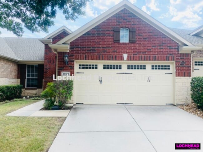 2 BEDROOM TOWNHOME IN THE PASQUINELLIS FAIRWAY VILLAS COMMUNITY IN PLANO! - 2 BEDROOM TOWNHOME IN THE PASQUINELLIS FAIRWAY VILLAS COMMUNITY IN PLANO!
