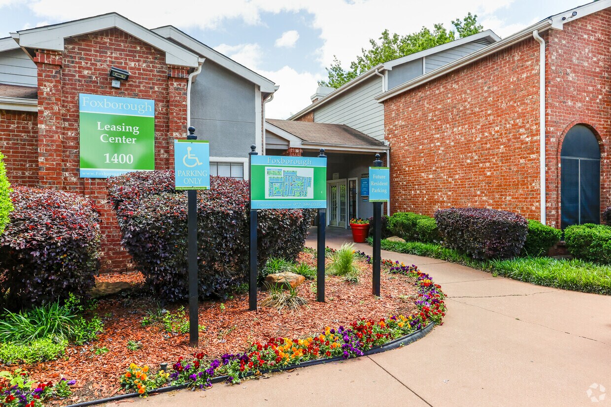 Foxborough Apartments Apartments in Irving, TX