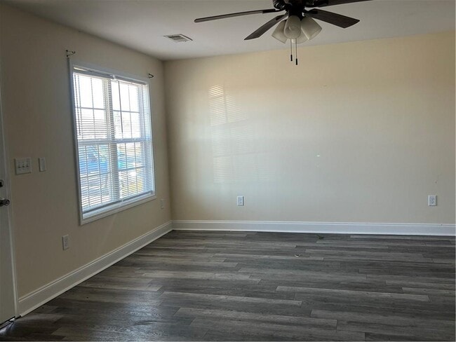 Foto del edificio - 131 Ronald Pride Blvd