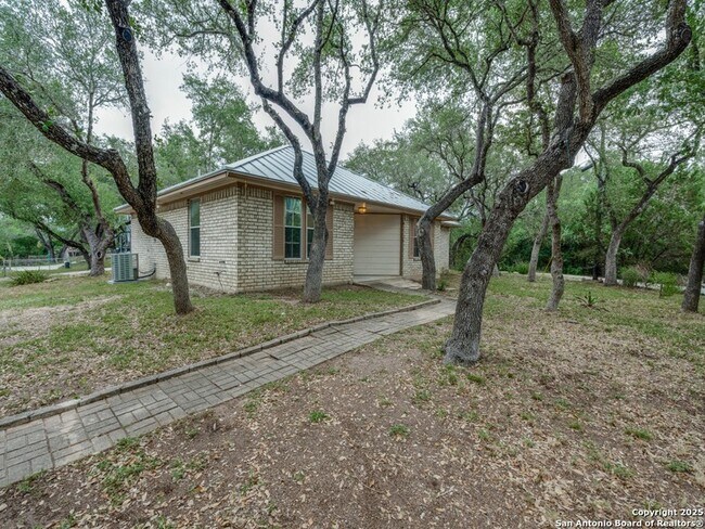 Building Photo - 510 Maricopa Dr
