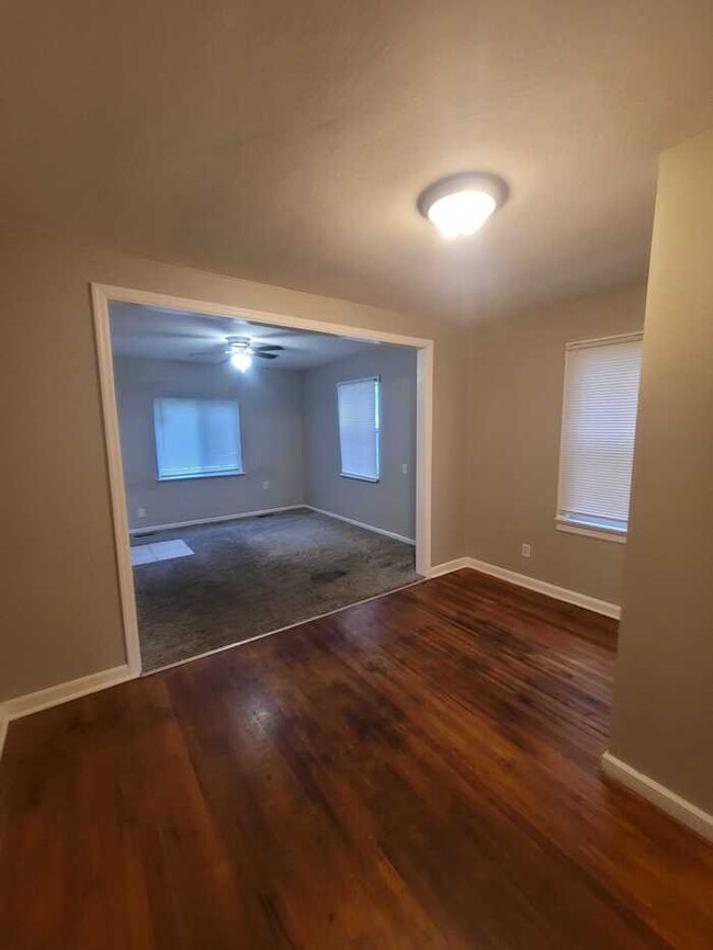 Building Photo - 967 Charbonier Rd Florissant, MO 63031
