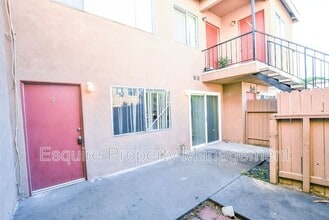 Building Photo - 420 W Linden Dr