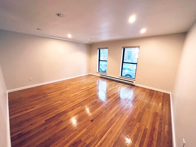 Foto del edificio - 20 E Springfield St