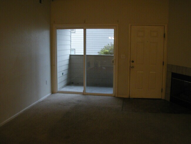 Building Photo - 912 S Yampa St