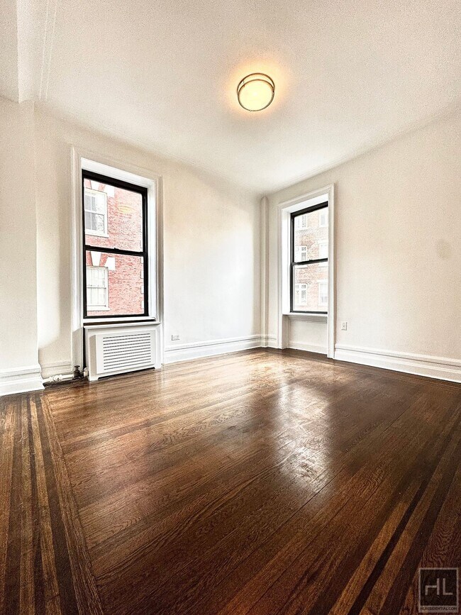 Foto del edificio - WEST 72 STREET