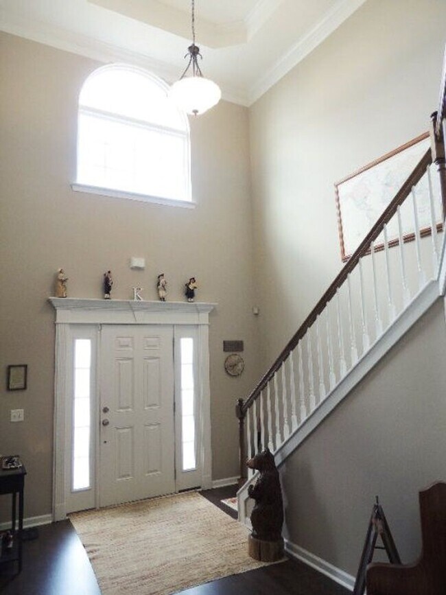 Building Photo - 5 Bedroom, 3 Bath Home in Horse Creek Farms