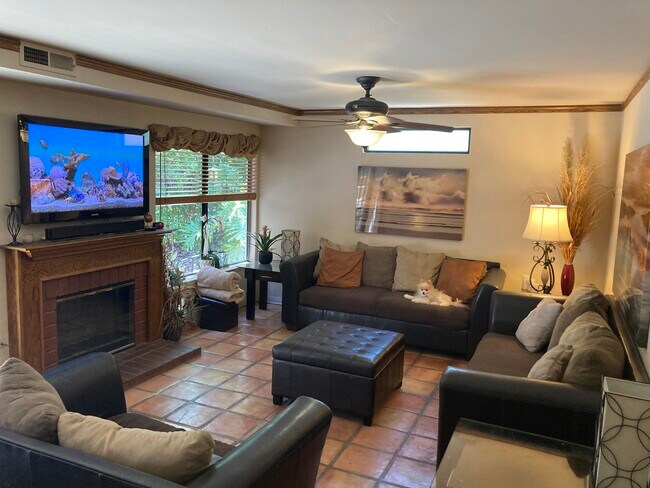 Foto del edificio - 1101 Heatherview Dr