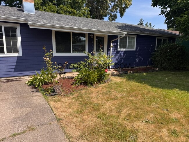 Building Photo - Large 5 bedroom North Eugene Home with lar...