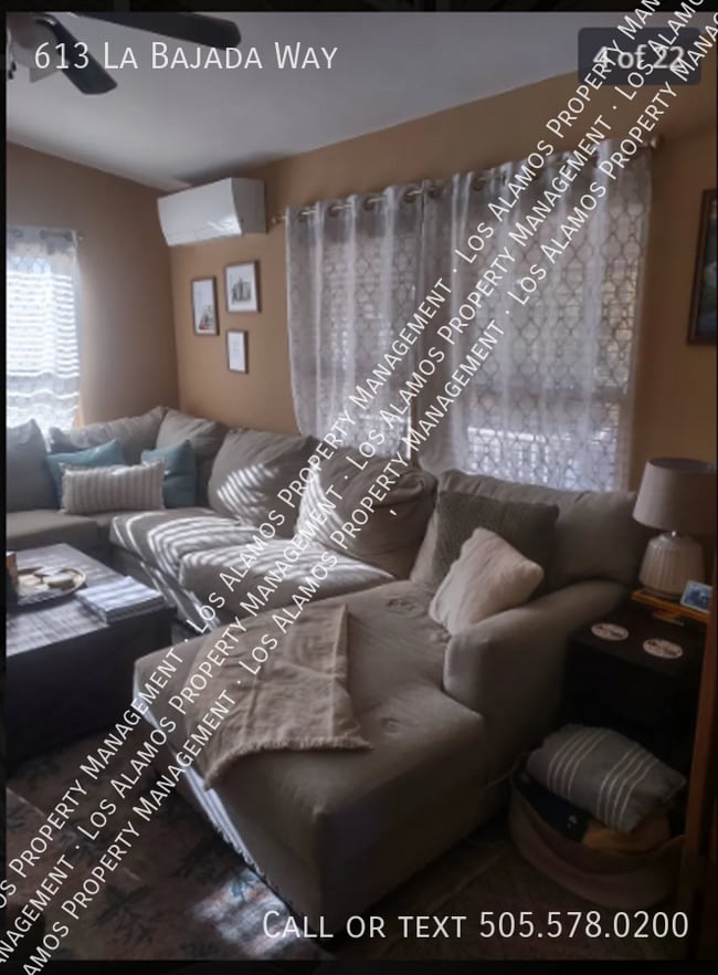 Building Photo - 613 La Bajada Way