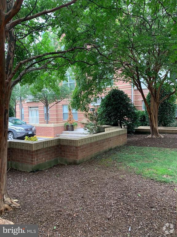 Country Creek Basement Apartments for Rent Vienna, VA 2 Rentals