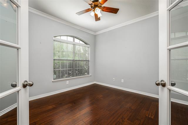 Foto del edificio - 15721 Landing Creek Ln