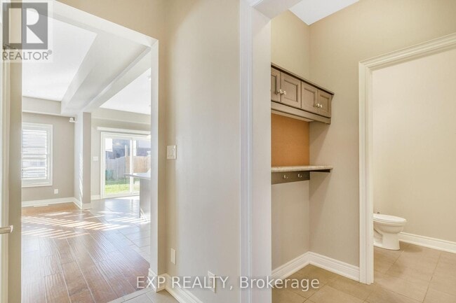 Building Photo - 174 Winterberry Blvd