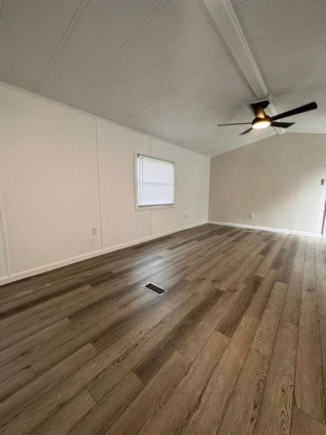 Foto del edificio - 2 bedroom 2 bathroom Manufactured Home