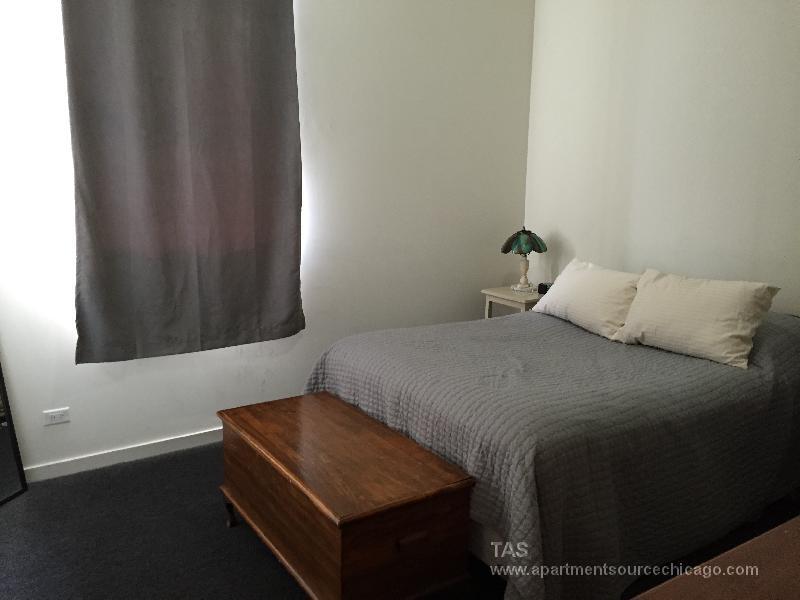 Foto principal - 2401 W North Ave