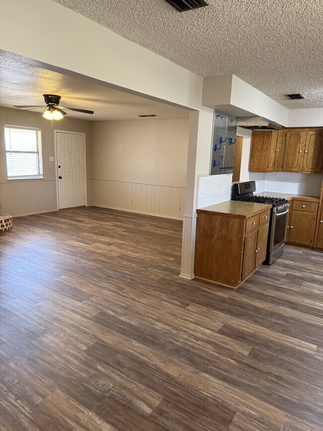 Foto del edificio - 371 Rs County Rd 2140