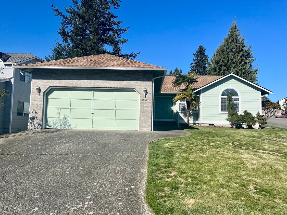 1958 S 375th St, Federal Way, WA 98003 House for Rent in Federal Way